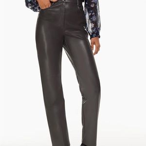 NWOT The Melina Pant Short